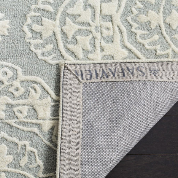 Safavieh Bella 134 Hand Tufted Wool Rug BEL134B-24