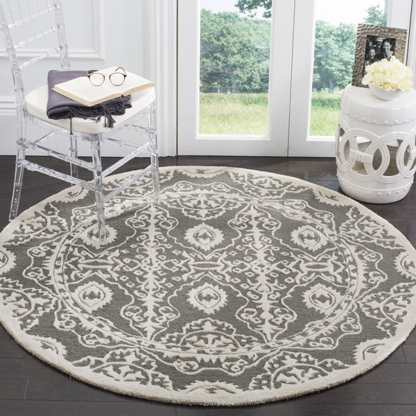 Safavieh Bella 134 Hand Tufted Wool Rug BEL134C-24