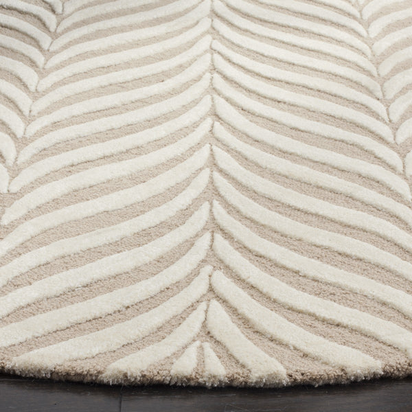 Safavieh Bella 135 Hand Tufted Wool Rug BEL135A-24