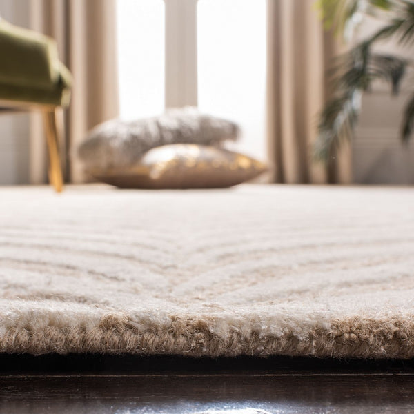 Safavieh Bella 135 Hand Tufted Wool Rug BEL135A-24