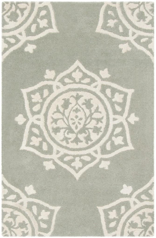 Safavieh Bella 136 Hand Tufted Wool Rug BEL136A-24