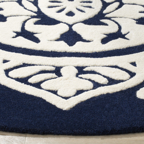 Safavieh Bella 136 Hand Tufted Wool Rug BEL136B-24