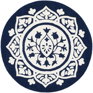 Safavieh Bella 136 Hand Tufted Wool Rug BEL136B-24