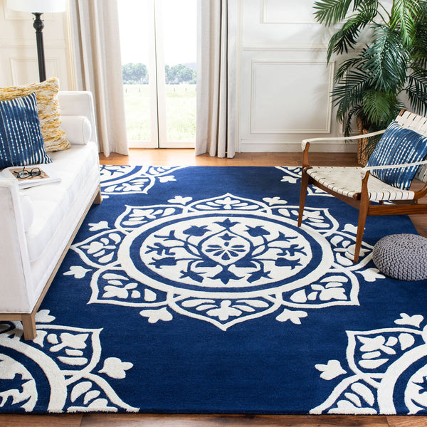 Safavieh Bella 136 Hand Tufted Wool Rug BEL136B-24