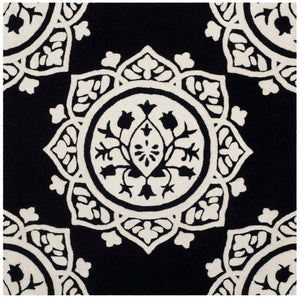 Safavieh Bella 136 Hand Tufted Wool Rug BEL136D-24