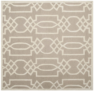 Safavieh Bella 138 Hand Tufted Wool Rug BEL138C-24