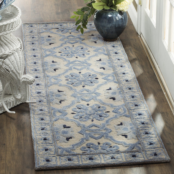 Safavieh Bella 155 Hand Tufted 60% Wool And 40% Viscose Rug BEL155A-9
