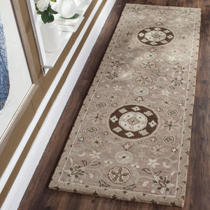 Safavieh Bella 674 Hand Tufted Wool Rug BEL674B-24