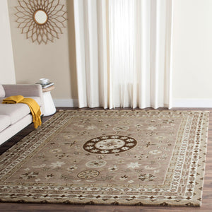 Safavieh Bella 674 Hand Tufted Wool Rug BEL674B-24