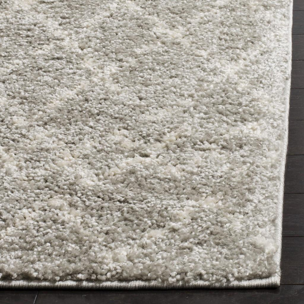 Safavieh Berber BER165 Power Loomed Rug