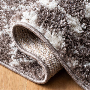 Berber Fringe Shag 519 Shag & Flokati Power Loomed 80% Polypropylene + 20% Polyester Rug Brown / Ivory