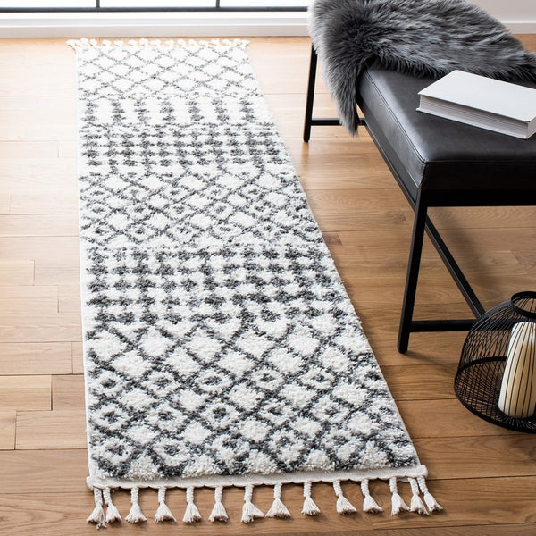 Berber Fringe Shag 538 Shag & Flokati Power Loomed 80% Polypropylene + 20% Polyester Rug Ivory / Dark Grey