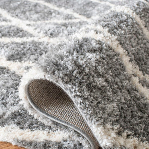 Safavieh Berber BFG628 Power Loomed Rug