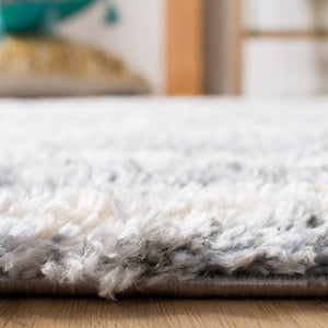 Safavieh Berber BFG628 Power Loomed Rug