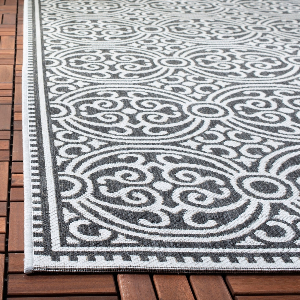 Safavieh Beach House 134 PowerLoomed 100% Polypropylene Pile Indoor/ Outdoor Rug BHS134A-6