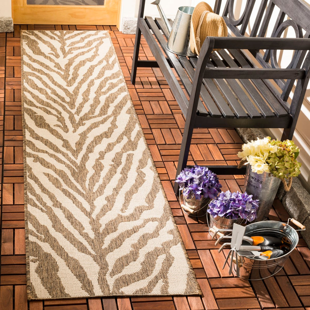 Safavieh Beach BHS182 Power Loomed Rug