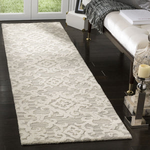 Safavieh Blossom 104  Hand Tufted 100% Wool Pile Rug BLM104A-8SQ