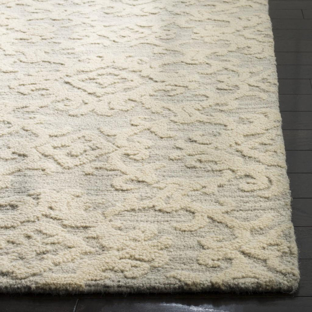 Safavieh Blossom 104  Hand Tufted 100% Wool Pile Rug BLM104A-8SQ