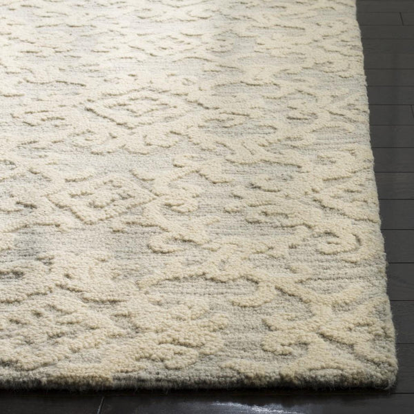 Safavieh Blossom 104  Hand Tufted 100% Wool Pile Rug BLM104A-8SQ