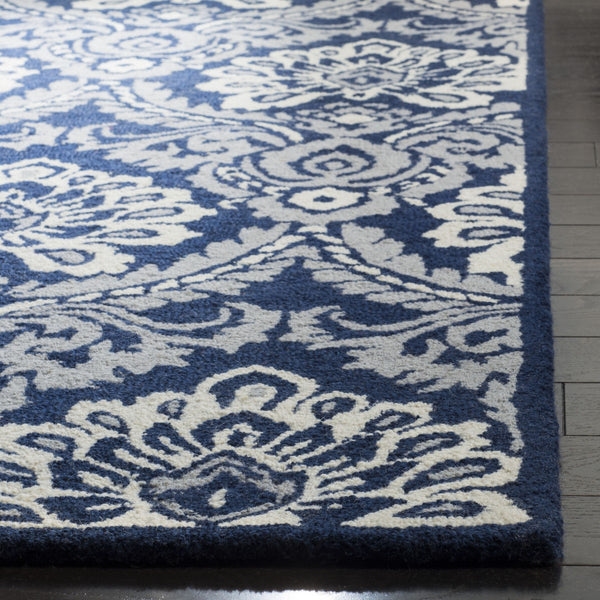 Safavieh Blossom BLM106 Hand Tufted Rug