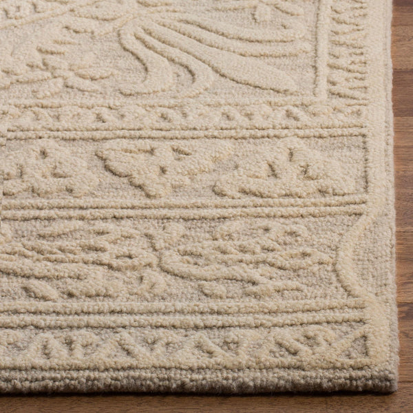 Safavieh Blossom 109 Hand Tufted Wool Rug BLM109F-9