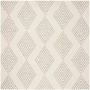 Safavieh Blossom 111 Hand Tufted Wool Rug BLM111A-28