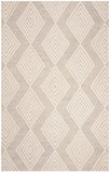 Safavieh Blossom BLM111 Hand Tufted Rug