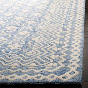 Safavieh Blossom 114 Hand Tufted Wool Rug BLM114M-9