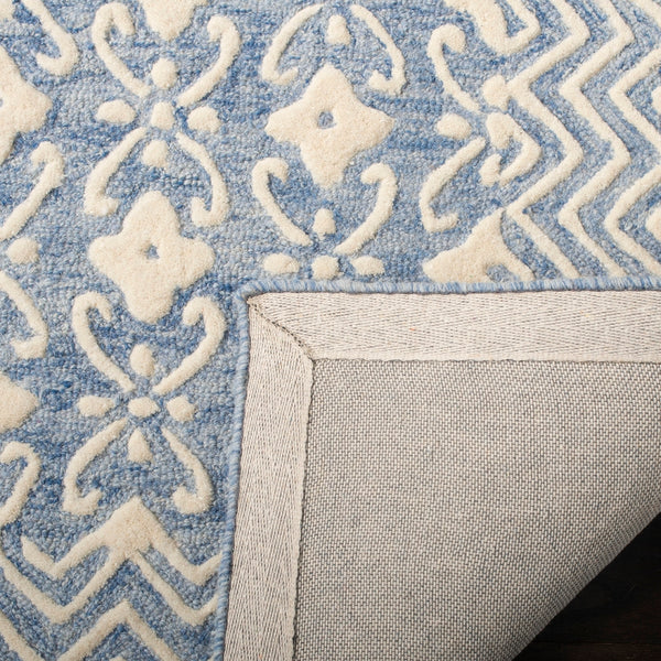 Safavieh Blossom 114 Hand Tufted Wool Rug BLM114M-9