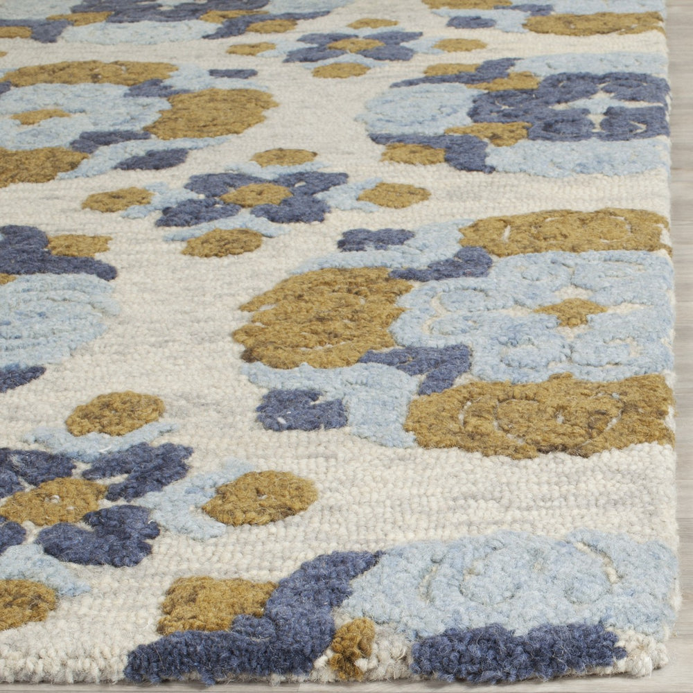 Safavieh Blossom BLM403 Rug