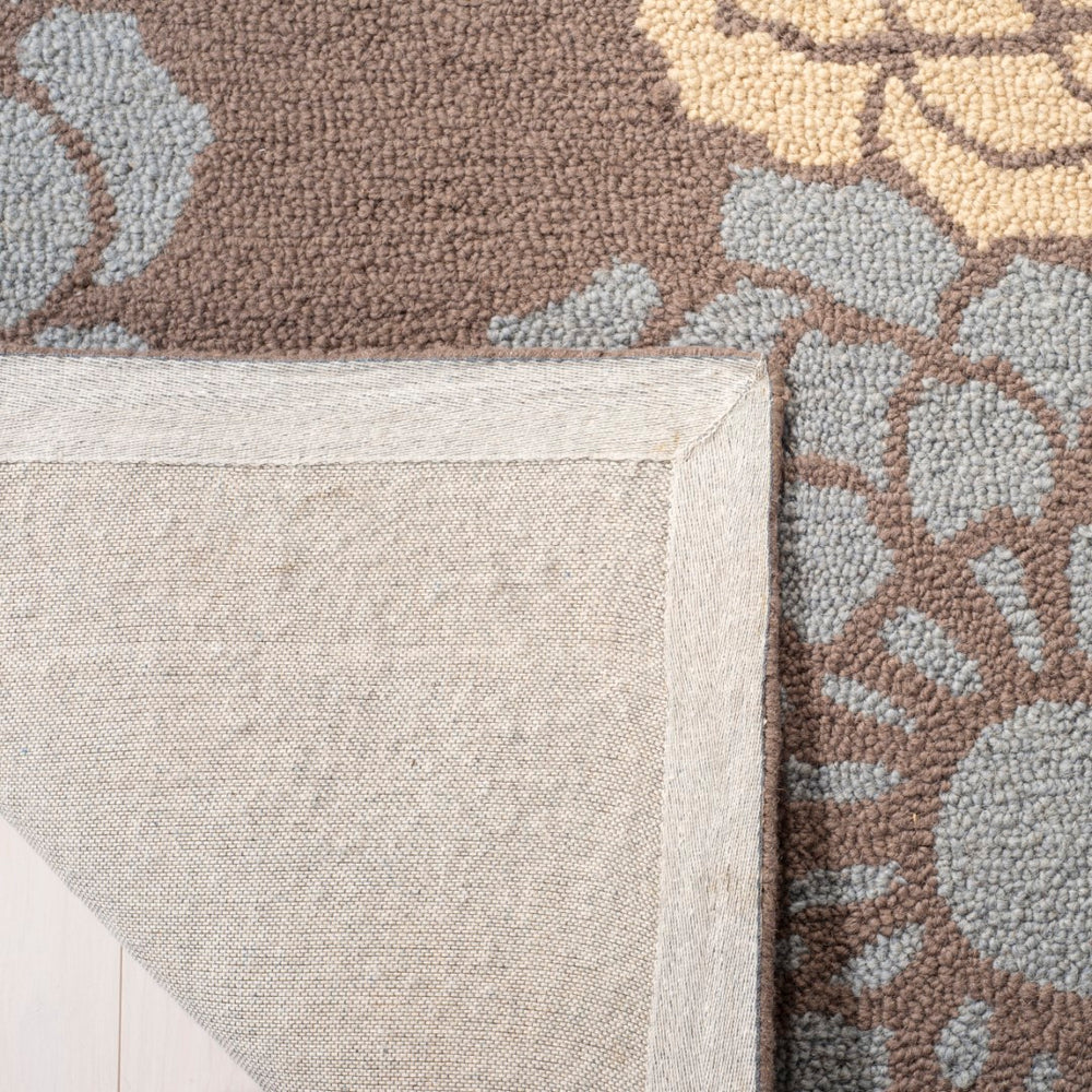 Safavieh Exploded BLM552 Hand Hooked Rug