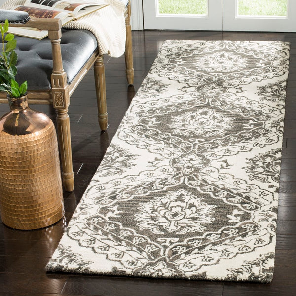 Safavieh Blossom BLM601 Rug