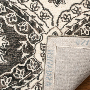 Safavieh Blossom BLM601 Rug