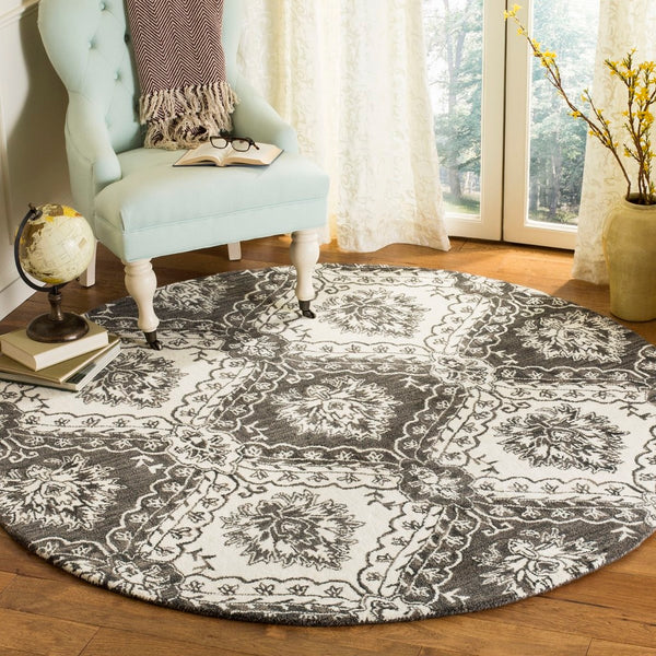 Safavieh Blossom BLM601 Rug