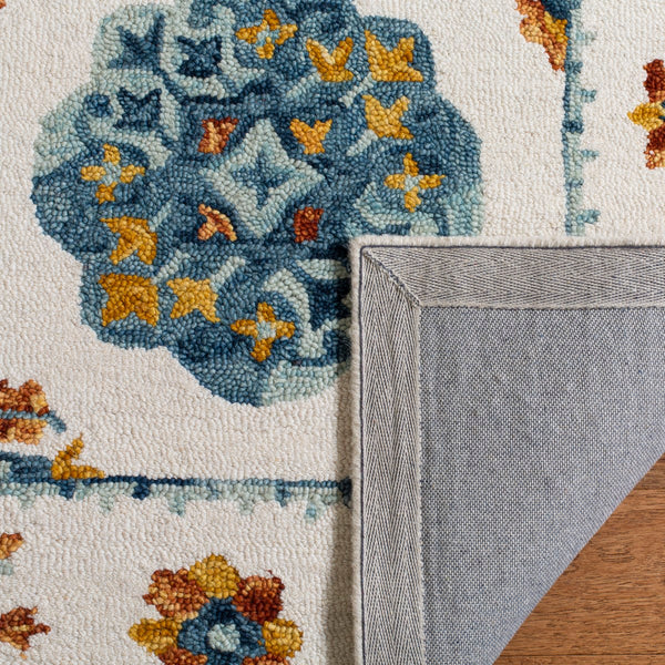 Safavieh Blossom BLM901 Hand Tufted Rug