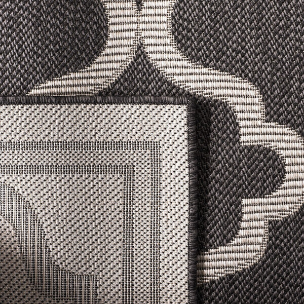 Safavieh Bermuda 810 Indoor/ Outdoor Power Loomed Polypropylene Frize Rug BMU810Z-9