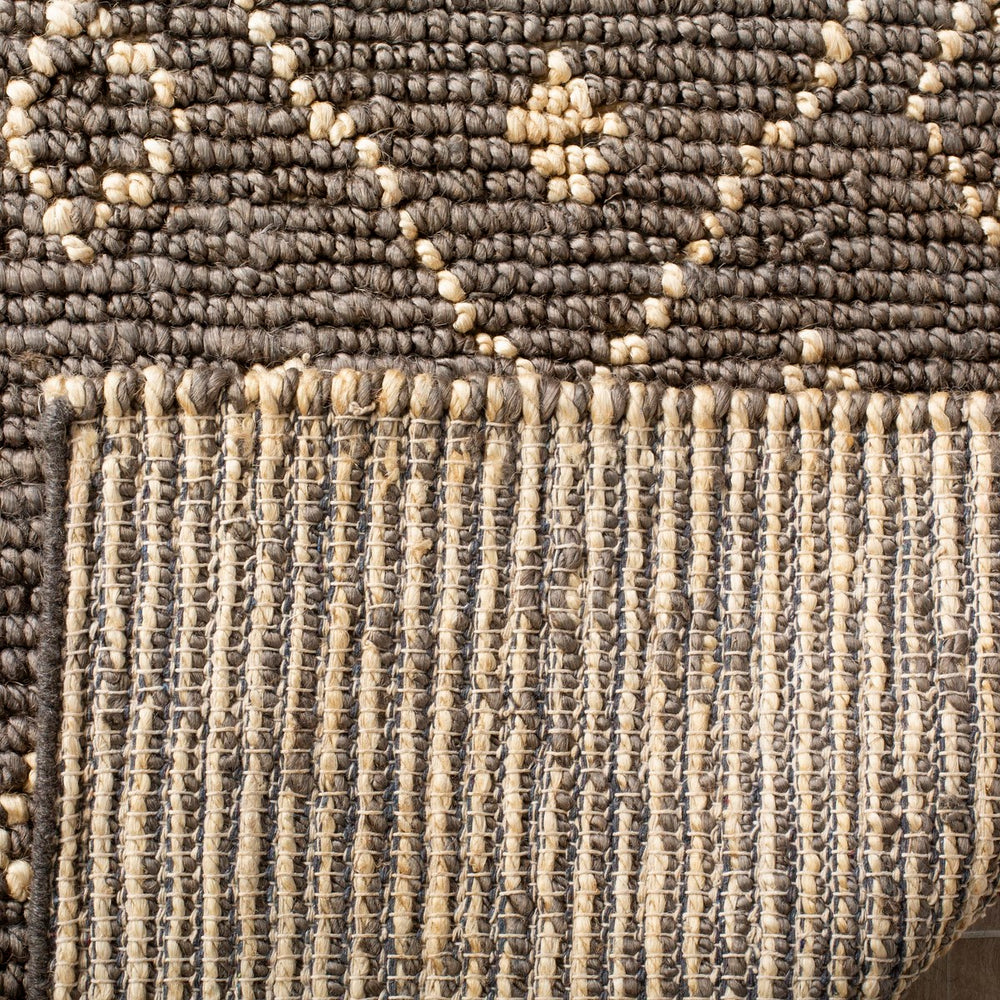 Safavieh Bohemian BOH705 Hand Loomed Rug