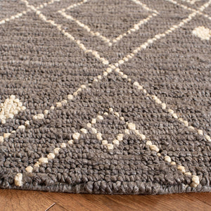 Bohemian 705 Traditional Hand Loomed Jute Pile Rug Grey / White