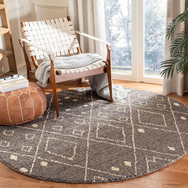 Bohemian 705 Traditional Hand Loomed Jute Pile Rug Grey / White