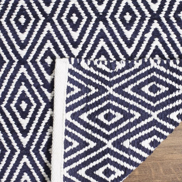 Safavieh Boston 682 Flat Weave Cotton Rug BOS682D-4SQ