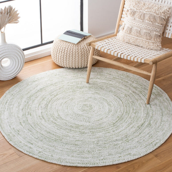 Safavieh Braided 270 Handmade 100% PET YARN Rug BRD270Y-6R