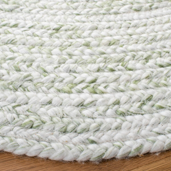 Safavieh Braided 271 Handmade 100% PET YARN Rug BRD271Y-6R
