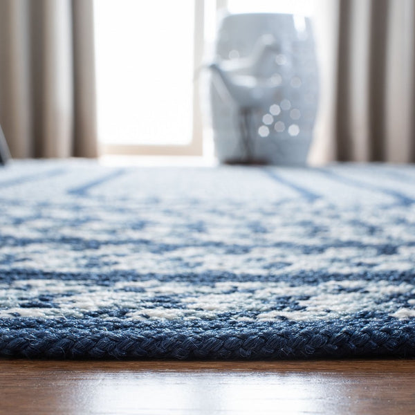 Safavieh Braided Reversible Hand Woven Reversible Polypropylene Rug BRD401D-8R