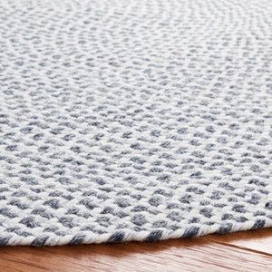 Braided 801 Hand Woven 100% Polyester Contemporary Rug Grey / Ivory 100% Polyester BRD801F-9R