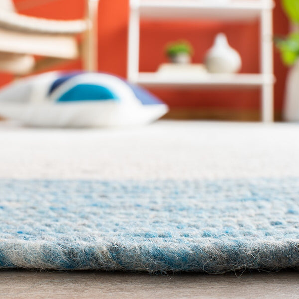 Safavieh Braided 902 Hand Woven 60% Wool, 40% Cotton Rug BRD902A-6R