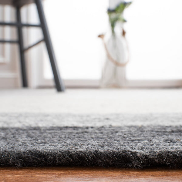 Safavieh Braided 903 Hand Woven 60% Wool, 40% Cotton Rug BRD903A-8R