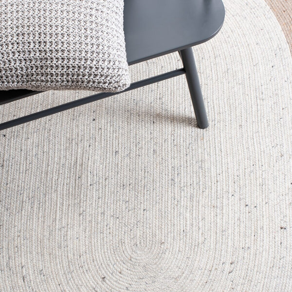 Safavieh Braided 903 Hand Woven 60% Wool, 40% Cotton Rug BRD903H-8R