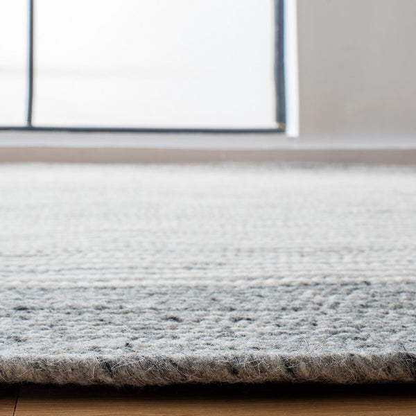 Safavieh Braided 904 Hand Woven 60% Wool, 40% Cotton Rug BRD904G-8R