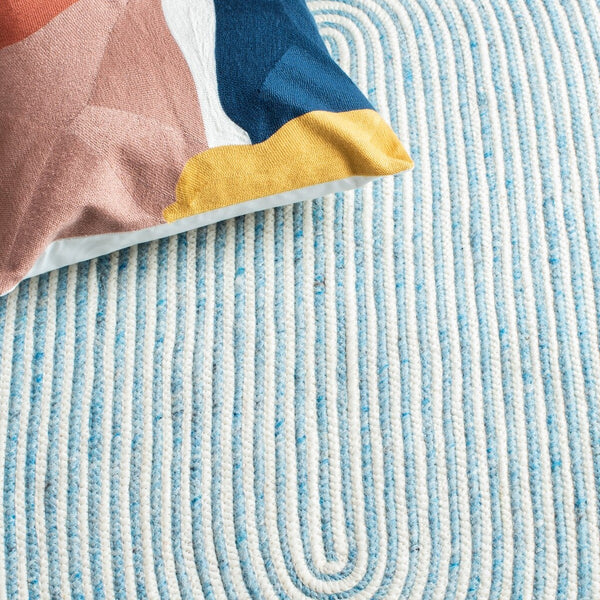 Braided 905 Contemporary Hand Woven 60% Wool, 40% Cotton Rug Blue / Ivory