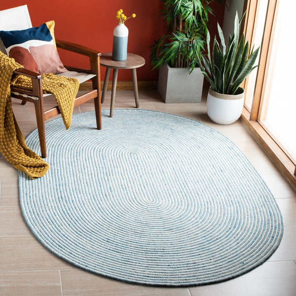 Braided 905 Contemporary Hand Woven 60% Wool, 40% Cotton Rug Blue / Ivory